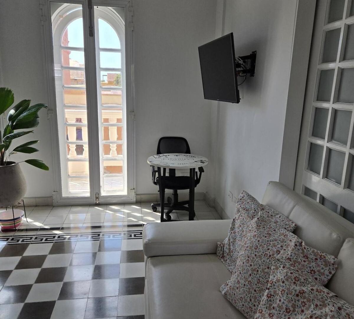 Colonial With Balcony And Pool On Plaza Santo Domingo Apartamento Cartagena