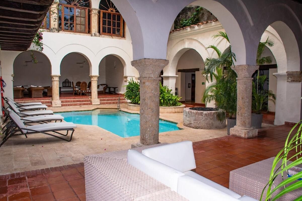 Apartamento Colonial With Balcony And Pool On Plaza Santo Domingo *