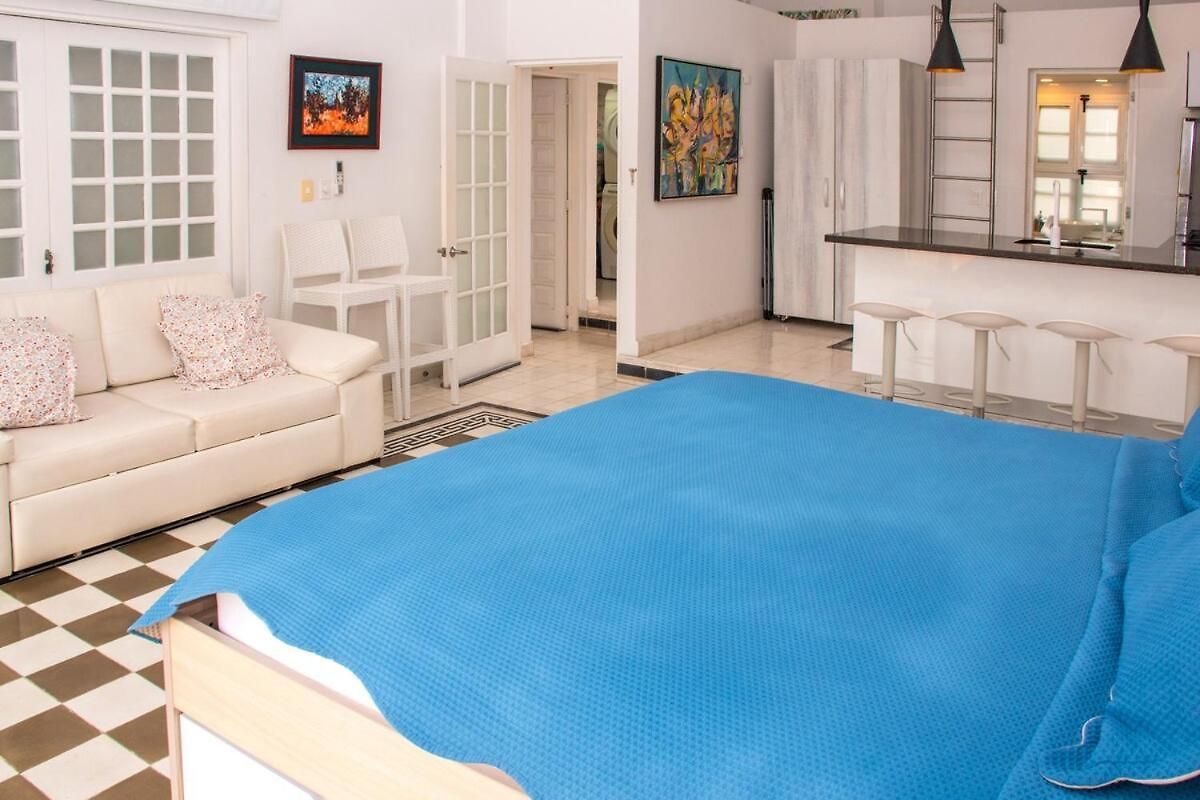 Colonial With Balcony And Pool On Plaza Santo Domingo Apartamento *