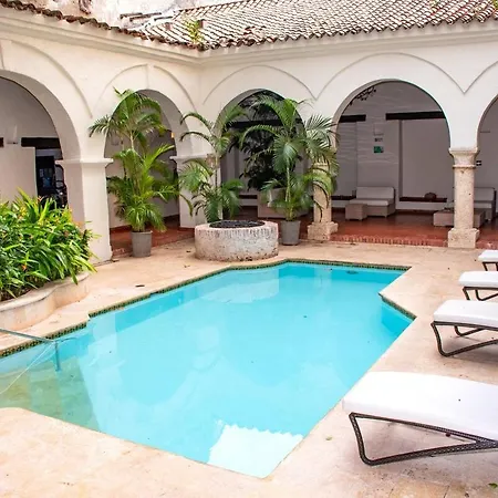 Colonial With Balcony And Pool On Plaza Santo Domingo Apartamento Cartagena