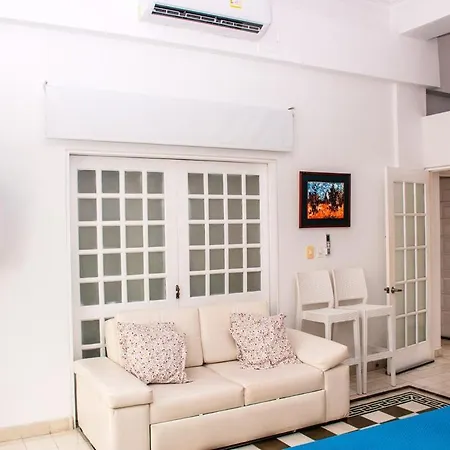 Colonial With Balcony And Pool On Plaza Santo Domingo Apartamento Cartagena