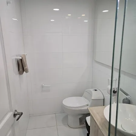Colonial With Balcony And Pool On Plaza Santo Domingo Apartamento *
